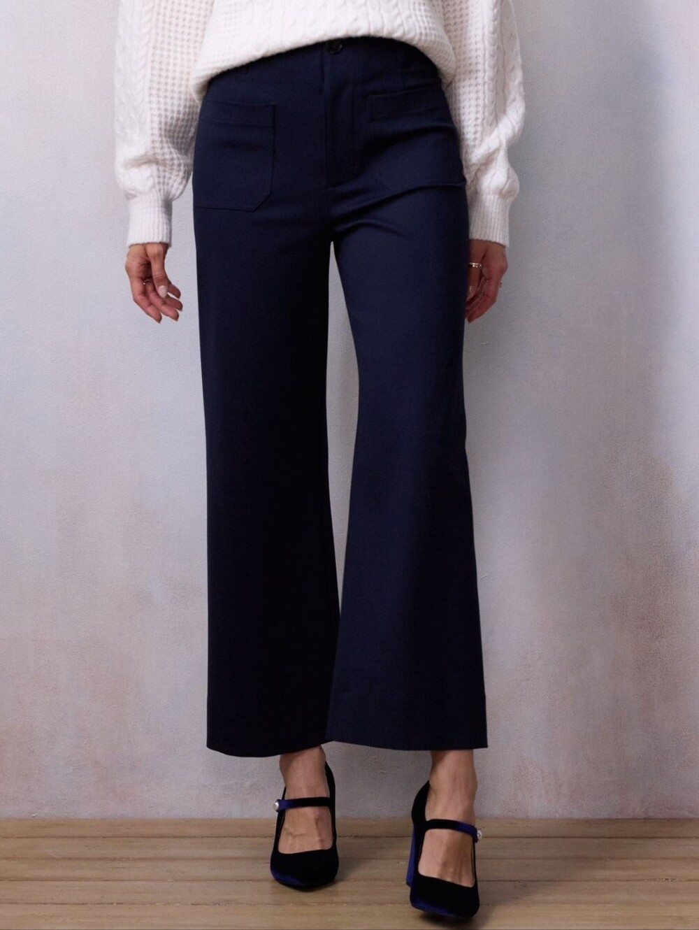LC Lauren Conrad Navy Wide Leg Cropped Pants 10P High Rise Gaucho Culottes
